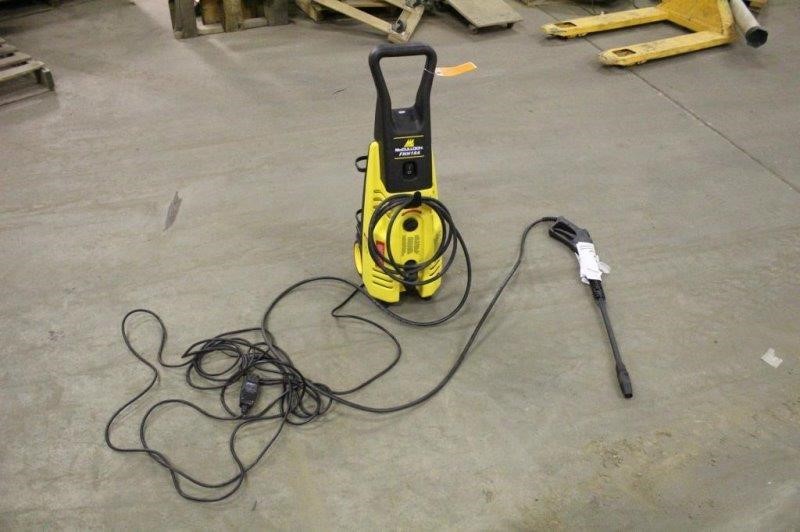 FHH18a Pressure Washer, Works | Smith Sales LLC