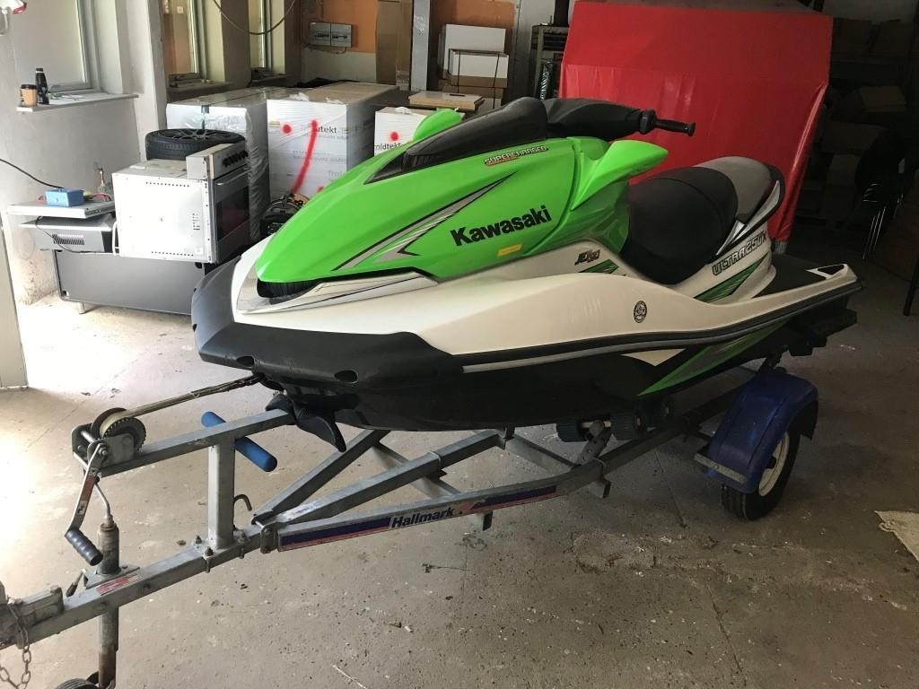 Kawasaki Ultra vandscooter MOMSFRI | Campen Auktioner A/S