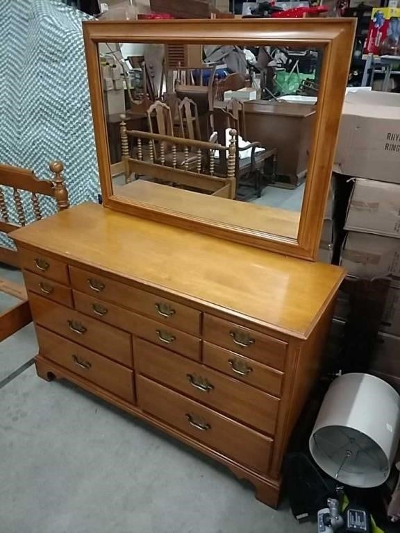 Vintage Ethan Allen Solid Maple Dresser, Vintage Ethan Allen Dresser With Mirror