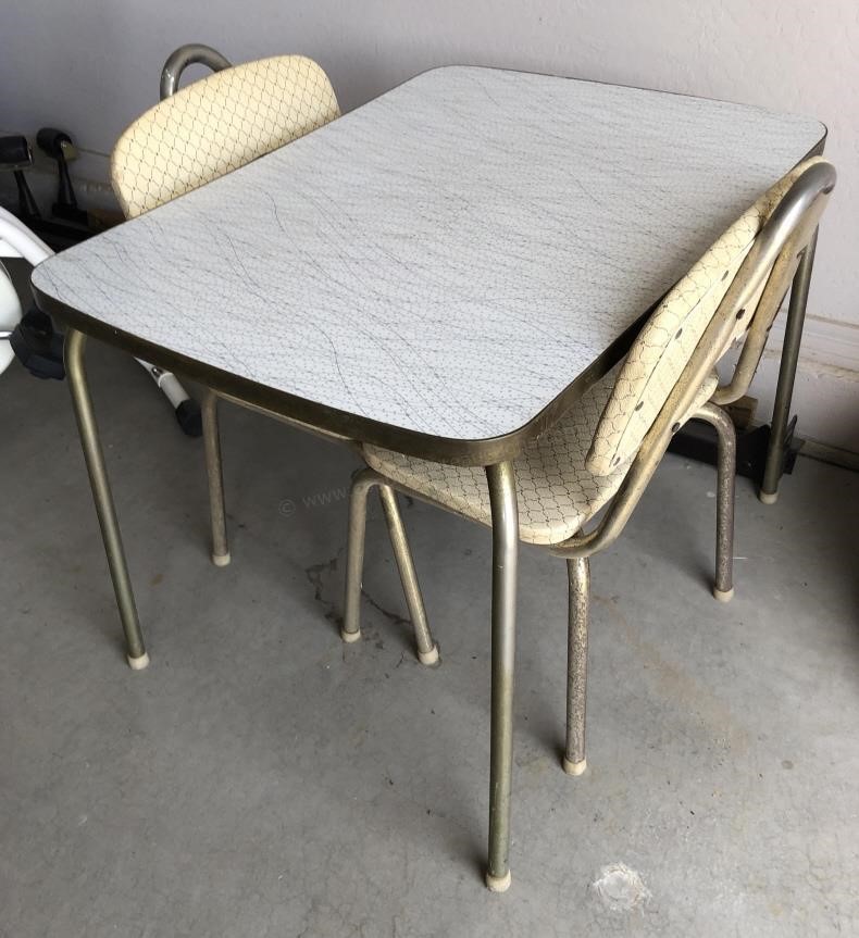 Vintage Kids Laminated Table And Chairs, Vintage Metal Childs Table And Chairs