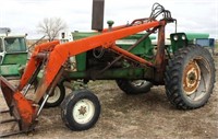 1964 Oliver 1650 Tractor (view 1)