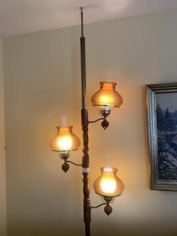 Vintage Tension Pole Lamp With Hobnail, Vintage Tension Pole Lamp Shades