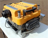 Lot # 5029.  DeWalt DW735 13" Thickness Planer.   Absentee bidding available on this item.  Click catalog tab for more information.