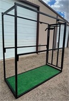 Lot 5021 - Livestock Blocking Chute.  Absentee bidding available on this item. Click catalog tab for more information & pictures.