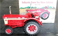1/16th Scale:  International 560 Demonstrator w/box (Lafayette Farm Toy Show Edition 2001)