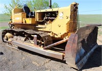 Lot 5002- Allis Chalmers HD 11 Crawler/Dozer   Absentee bidding available on this item. Click catalog tab for more information & pictures.