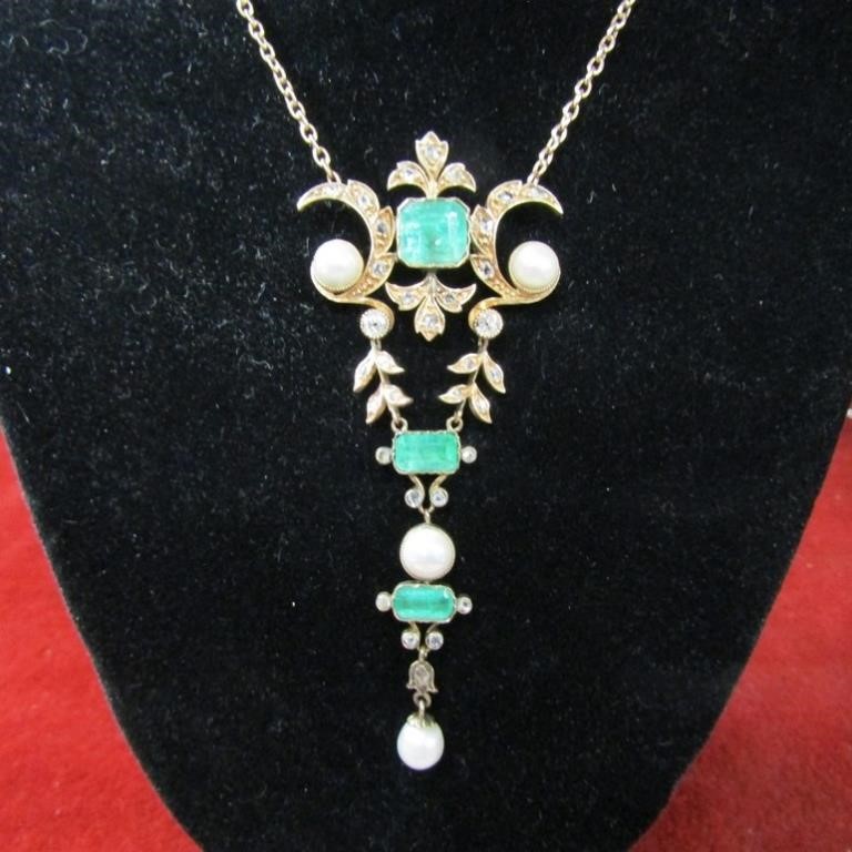12K Gold Georgian Emerald Necklace.