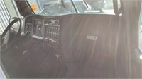 2012 Kenworth T800 Day Cab Semi Truck 6x4